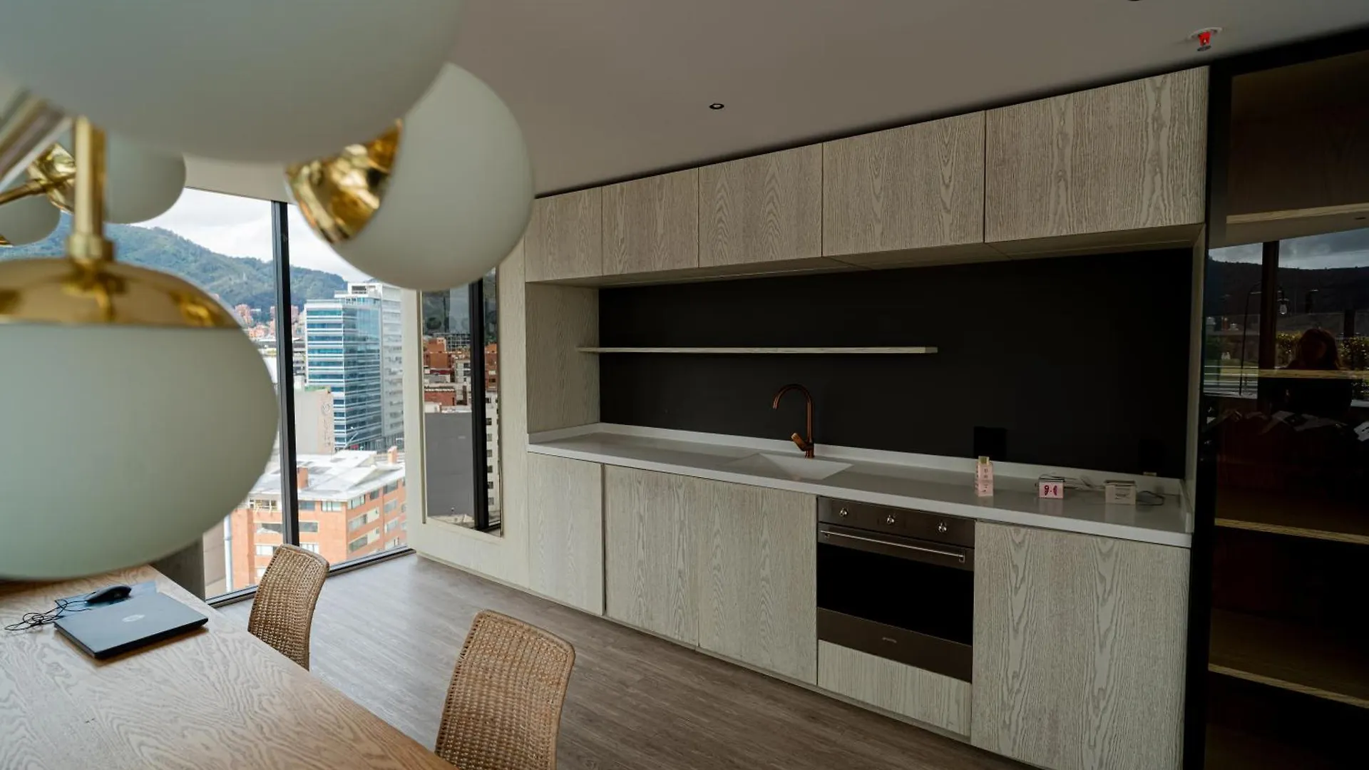 Espectacular Apartaestudio Con Piscina Sobre La Calle 100 Bogotá Daire
