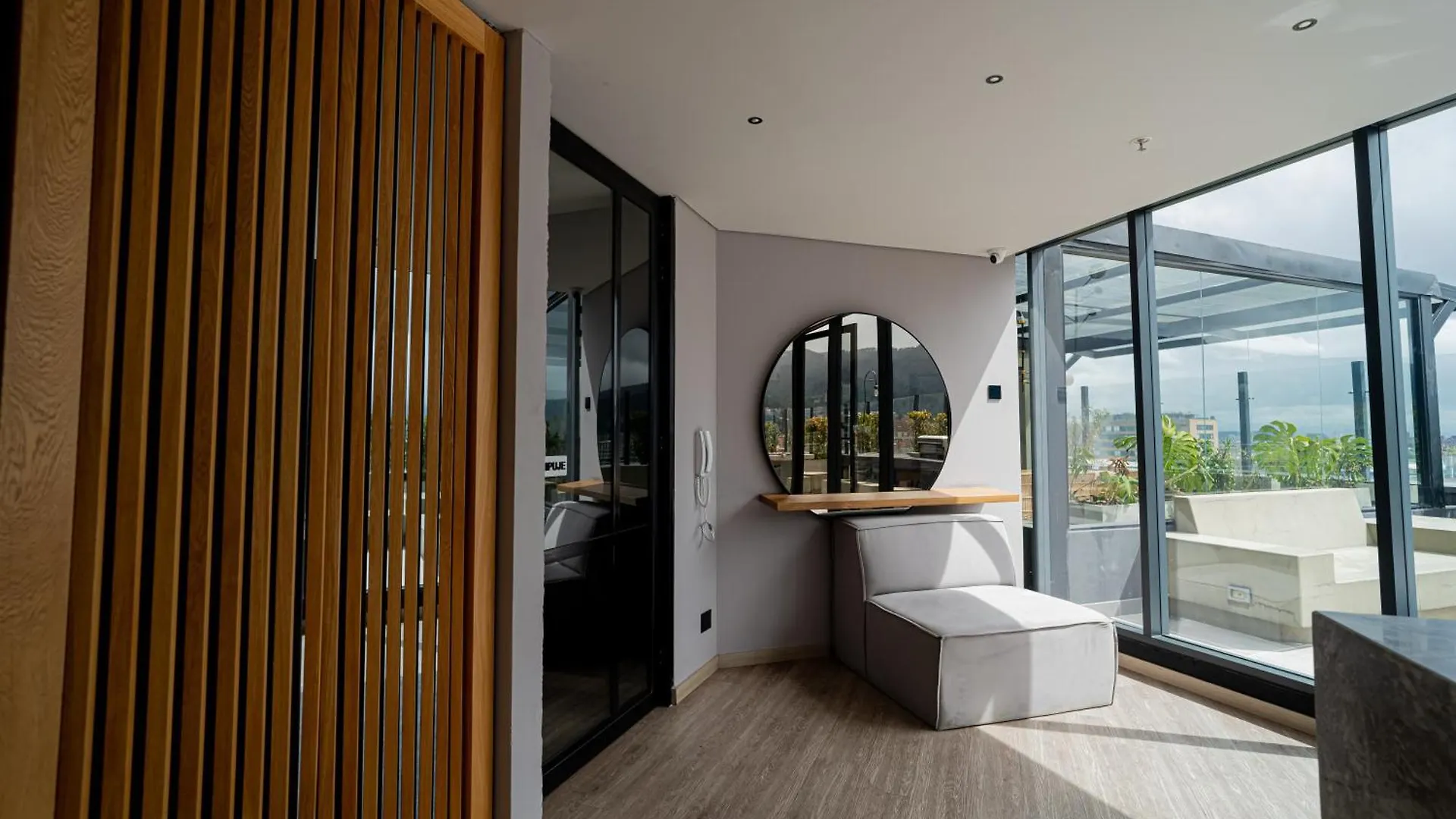 Espectacular Apartaestudio Con Piscina Sobre La Calle 100 Bogotá Daire