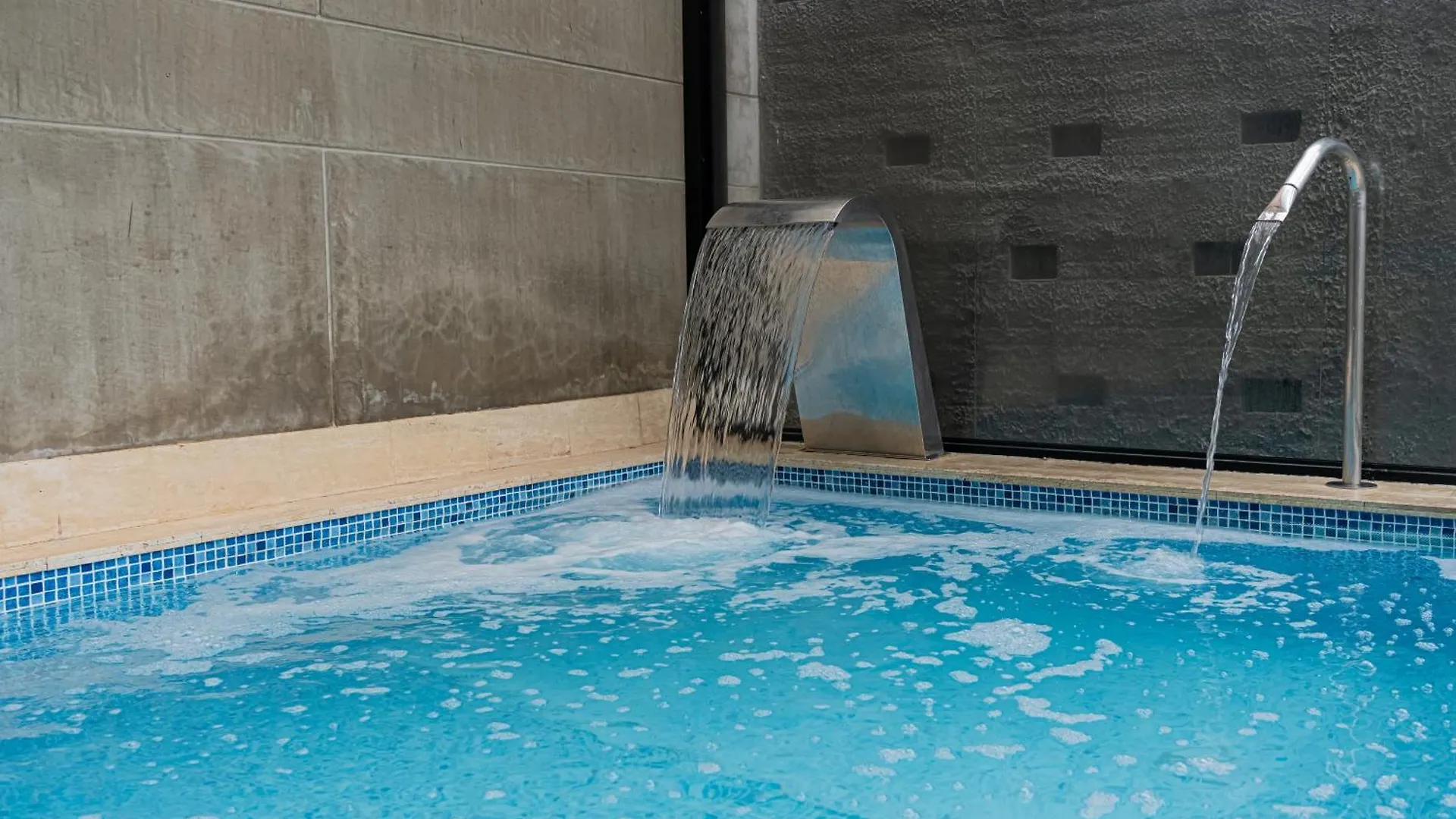 Espectacular Apartaestudio Con Piscina Sobre La Calle 100 Bogotá Daire